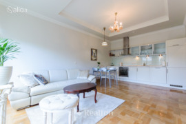2 kamb. butas Vilnius, Senamiestis, Gedimino pr.