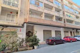 Viršutinio aukšto apartamentai skirti atnaujinimui