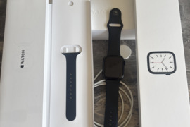 Apple Watch Series 7 45mm GPS