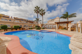 Butas Ispanijoje, Orihuela Costa