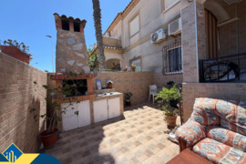 Bungalas su bendru baseinu, Alicante provincijoje, Torrevieja mieste. 3 kambariai | 52 m² | 1.5 kilo