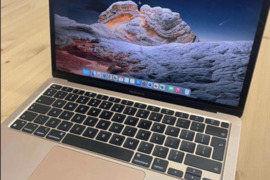 Apple MacBook Air M1