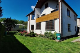 PARDUODAMAS TVARKINGAS IR ŠILTAS MŪRINIS NAMAS RAMIOJE ALYTAUS VIETOJE – ŠALIA VIDZGIRIO MIŠKO