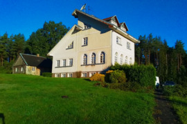 Sodyba Kelmės r. sav., Puikiškė