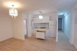 Renovuotas apartamentas su terasa, Alicante provincijoje, Torrevieja mieste. 4 kambariai | 90 m² | 1