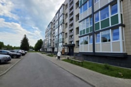 PARDUODAMAS 1 KAMBARIO BUTAS RENOVUOTAME NAME MAŽEIKIUOSE, VENTOS G. 43