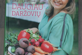 BEATA  NICHOLSON  -  Beatos virtuvė:  daugiau  daržovių