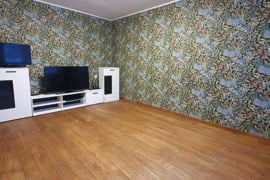 Parduodamas 2 kamb.butas tarpiniame aukšte