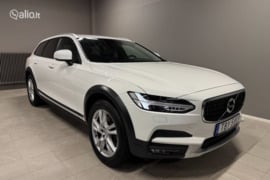 Volvo V90 Cross Country