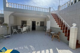 Bungalas su terasa, Alicante provincijoje, Torrevieja mieste, Torreta rajone. 3 kambariai | 70 m² | 