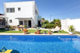 Renovuota vila su privačiu baseinu, Alicante provincijoje, Torrevieja mieste, Torreta rajone. 3 kamb