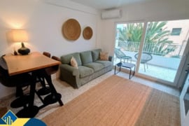 Renovuotas apartamentas su terasa, Alicante provincijoje, Guardamar del Segura mieste. 3 kambariai |
