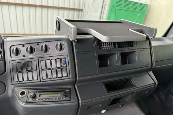 Automobilių ir sunkiasvorių tr. priemonių sausas ir giluminis cheminis valymas Kaune