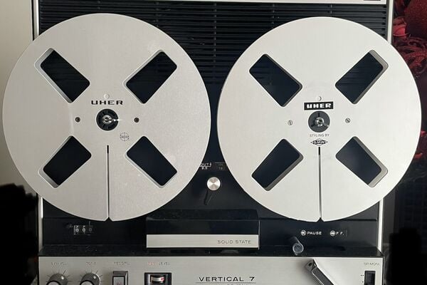 Toshiba gt-701v  Magnetofonai