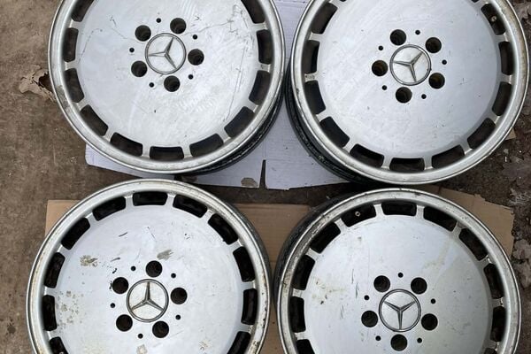 Lieti ratlankiai, R-16