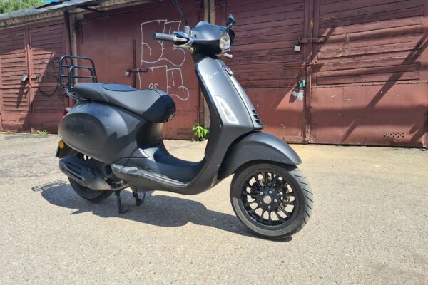 Vespa , Kita