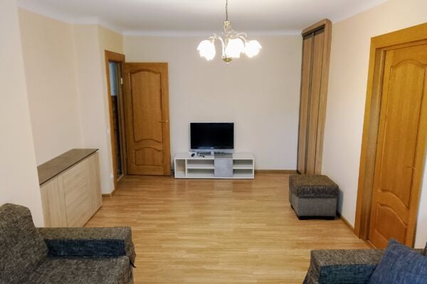 Išnuomojamas jaukus ir tvarkingas 2 kambarių butas Kauno centre!