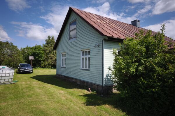 Parduodamas namas su 1.5 ha žeme Papiškių k.3, Pušaloto sen., Pasvalio raj.