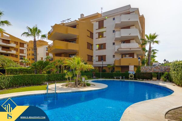 Apartamentas su bendru baseinu, Alicante provincijoje, Torrevieja mieste, Los Balcones rajone. 3 kam