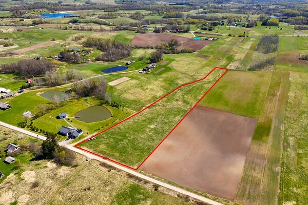 Parduodamas 1,77 ha žemės sklypas Pačkėnų k., Utenos r.