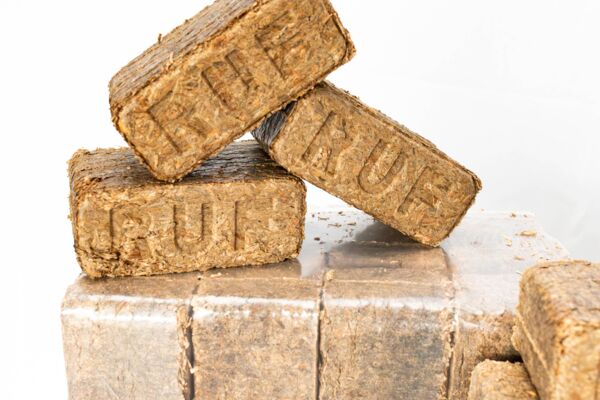 Granules, briktetai, pristatymas visoje Lietuvoje