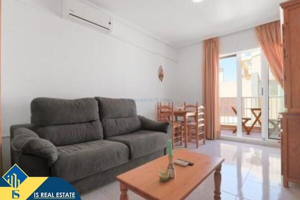 Apartamentas su terasa, Alicante provincijoje, Torrevieja mieste. 2 kambariai | 50 m² | 200 metrų ik