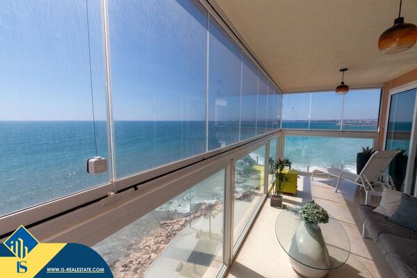 Apartamentas su bendru baseinu, Alicante provincijoje, Torrevieja mieste, Playa del Cura rajone. 4 k