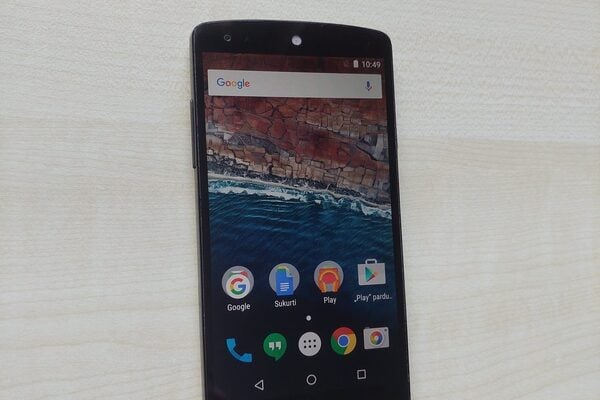 LG 821