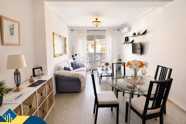Apartamentas su bendru baseinu, Alicante provincijoje, San Miguel de Salinas mieste. 4 kambariai | 1