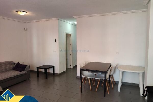 Apartamentas netoli jūros, Alicante provincijoje, Torrevieja mieste. 2 kambariai | 80 m² | 300 metrų