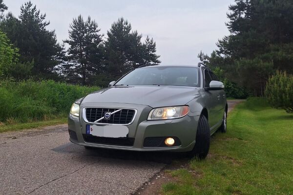 Parduodama Volvo V70, 2.0D, 100kW, 256k, T.a. iki 2028-02