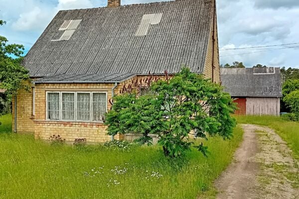 Parduodama sodyba netoli parko Žagariškių k., Joniškio r.