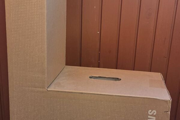 Soundbar B650 F  Kolonėlės, garsiakalbiai