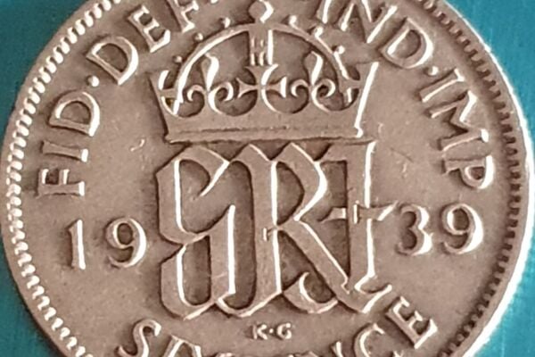 Sidabrine Britanijos 6 pensų (Sixpence) moneta