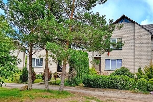 Parduodamas erdvus 3 kambarių butas per du aukštus Grūžių k., Ežerėlio g. 4, Pasvalio r.