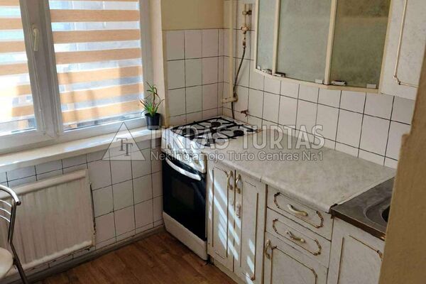 Erdvus 2 kambarių butas Nidos g.