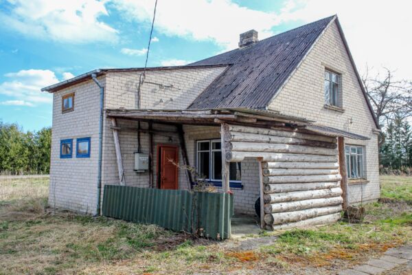 Parduodama sodyba Jučių kaime(Akmenės raj)