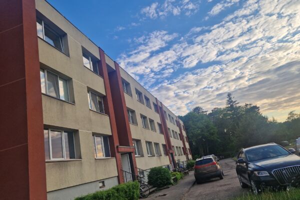 Naujas Pasiūlymas Rinkoje – Erdvus Butas Drevernoje, Gamtos Ir Ramybės Mylėtojams Su Vaizdu Į Kuršių