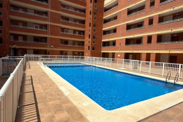 Apartamentas su bendru baseinu, Alicante provincijoje, Torrevieja mieste, Playa de los Náufragos raj