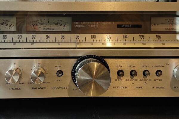 Kenwood Kr-5010  Resyveriai