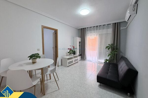 Apartamentas su bendru baseinu, Alicante provincijoje, Torrevieja mieste. 2 kambariai | 49 m² | 1 ki