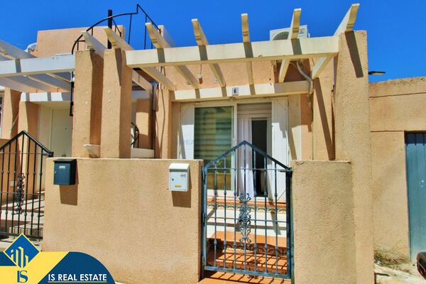 Bungalas su terasa, Alicante provincijoje, Orihuela Costa mieste. 2 kambariai | 31 m² | 3.7 kilometr