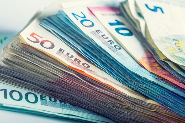 Paskolos nuo 3 000 iki 870 000 eurų