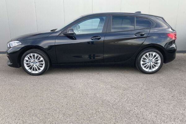 BMW 118