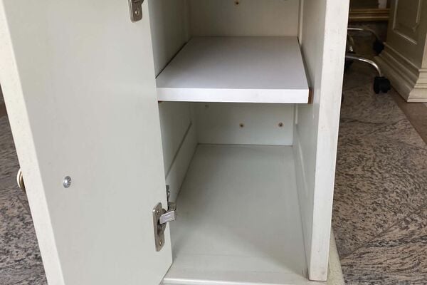 Pagal spec užsakymą pagaminti stalai