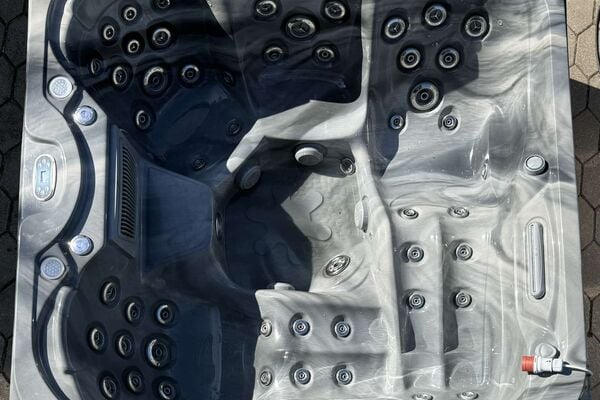 Premium Jakuzi geras stovis.