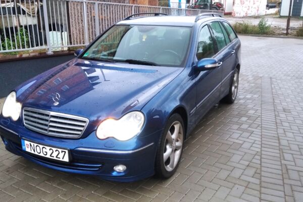 Mercedes-Benz C 220
