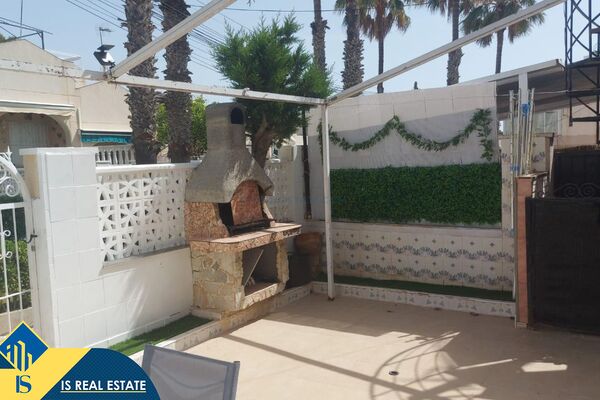 Bungalas su terasa, Alicante provincijoje, Torrevieja mieste, Los Balcones rajone. 4 kambariai | 65 