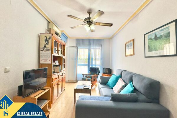 Apartamentas su bendru baseinu, Alicante provincijoje, Torrevieja mieste. 2 kambariai | 51 m² | 300 