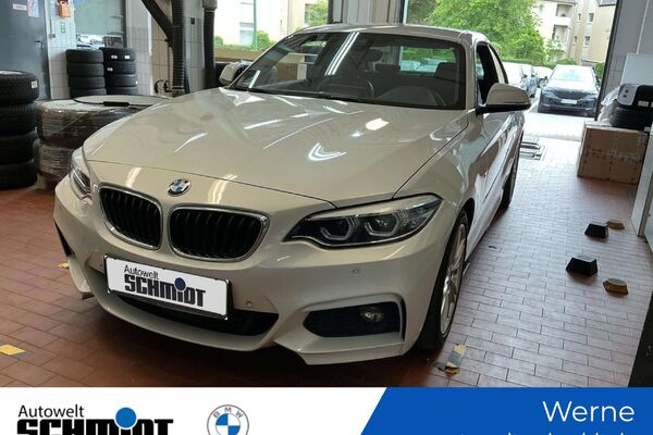 BMW 225